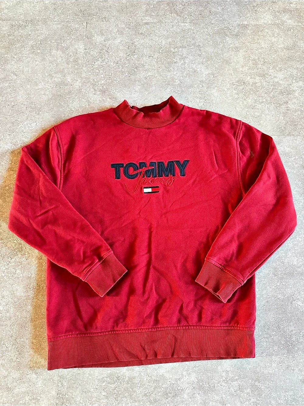 Tommy Jeans Women’s Red Crew Neck Pullover Sweatshirt Logo Long Sleeve Size M